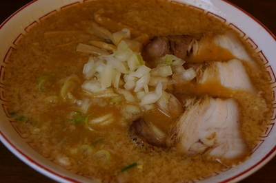 「蔵出しみそラーメン （背脂・タマネギ無料）」@喜多方食堂 浅草本店の写真