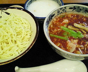 「辛しつけ麺（激辛）　８６０円」@麺・粥 けんけんの写真