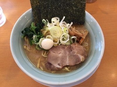 「豚骨醤油ラーメン」@横浜家系ラーメン 清六家 総本山の写真