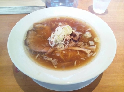 「丸鶏の醤油らーめん　＋　チャーシュー丼」@らーめんキッチン いいづかの写真