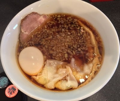 「醤油その3＋味玉＋ワンタン（￥650＋￥100＋￥100）」@中華そば 安成の写真