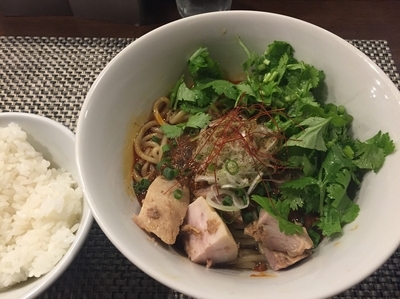 「パクチー麻婆まぜそば+ライス（850+100円）」@らぁ麺 やまぐち 辣式の写真