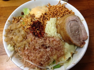 「まぜそば（中）」@ハイマウントの写真