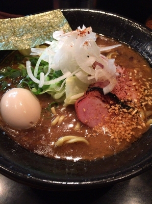 「焦がし特濃ラーメン」@麺家 うえだの写真