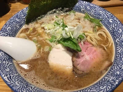 「煮干し鶏白湯ソバ」@SOUP NOODLE 青雲の志の写真