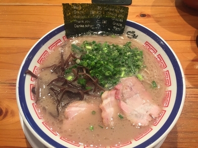 「ラーメン+替玉(720+130円)」@博多長浜らーめん 田中商店の写真
