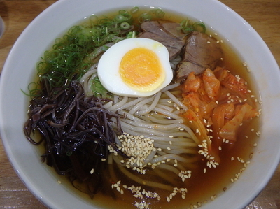 「きくらげ冷麺(800円)」@六盛 北浜店の写真