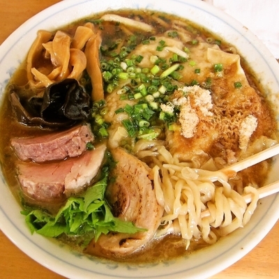 「【長月の一杯】豚スープのワンタン麺　前半Ｓ他」@MENYA 食い味の道有楽の写真