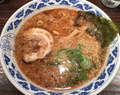 「亀王らーめん 昔味」@九州らーめん亀王 JR新大阪駅店の写真