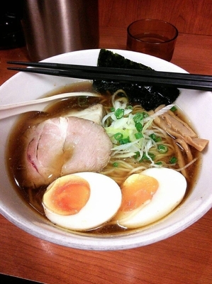 「マル得中華そば」@福の神食堂の写真