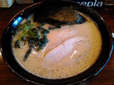 「濃厚豚骨ラーメン」@三竹製麺所の写真