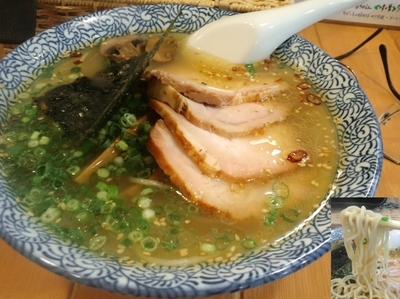 「山塩小僧（はるゆたか麺）＋クーポンでチャーシュー２枚920円」@らーめん森や。の写真