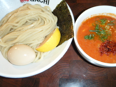 「つけ麺レッド・ノーマル＋味玉　890円」@二丁目 つけめん GACHIの写真