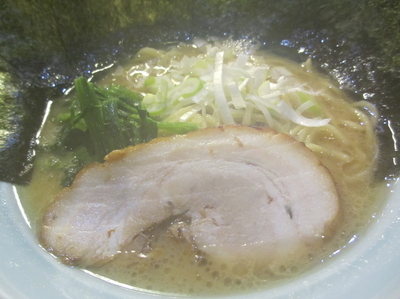 「家系豚骨ラーメン」@鶴一家の写真