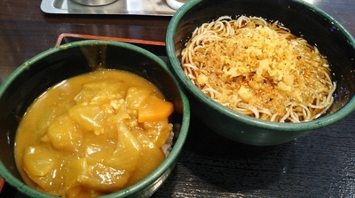 「朝定食　Aセット（かけそば・カレー）」@ゆで太郎 東池袋三丁目店の写真