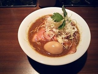 「超濃厚 烏賊煮干中華そば＋煮玉子＋替え玉」@麺屋 ねむ瑠の写真