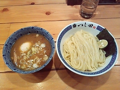 「濃厚味玉つけ麺」@つじ田 飯田橋店の写真