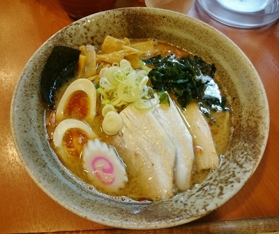 「特製中華そば \900」@つけ麺 素家の写真