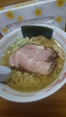 「塩らーめん 700円」@地鶏らーめん花道の写真