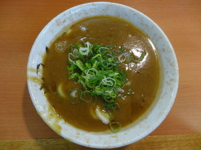 「カレーうどん」@うどん・そば・おにぎり つうつう 萱島店の写真