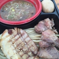 王道の濃厚豚骨魚介＋特製全部のせ¥300 [中華蕎麦 とみ田