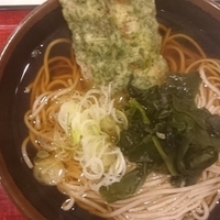 ちくわ天そば（４３０円）いなり（７０円）