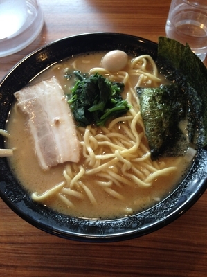 「ラーメン大盛」@横浜家系ラーメン 池田家の写真