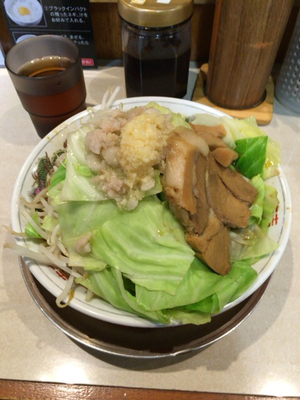 「ラーメン（野菜増し）」@DEBU SOBA REPUBLIC 北部市場店の写真