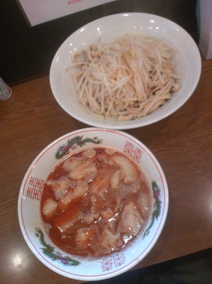 「小つけ麺（ニンニク倍増・辣油少なめ）８００円」@眞久中の写真