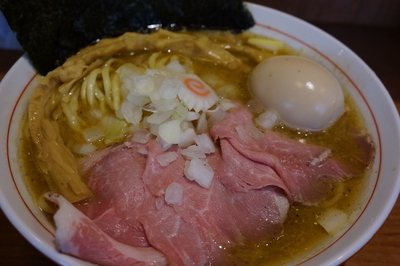 「特製煮干そば」@煮干中華そば 鈴蘭 中野店の写真