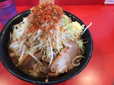 「辛い小らーめん＋豚2枚 930円」@麺屋 桐龍の写真