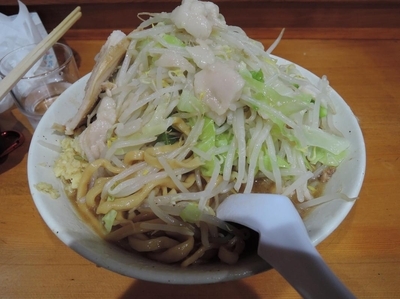 「ラーメン小」@ラーメン 滋悟郎の写真