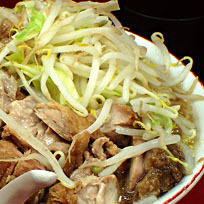 「小ダブル（やさい）」@ラーメン二郎 京急川崎店の写真