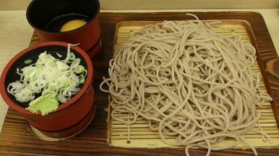 「もりそば(大盛)+生卵_480円」@名代 箱根そば 赤坂店の写真