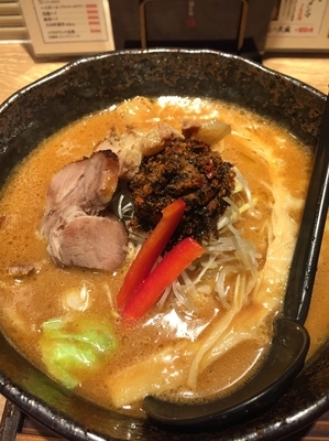 「辛い頂上味噌麺」@味噌が一番 中野サンモール店の写真