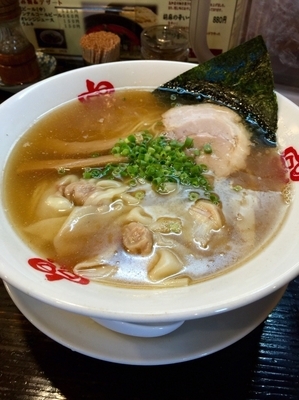 「海老わんたん麺 醤油味 大盛」@らーめん 本竈の写真
