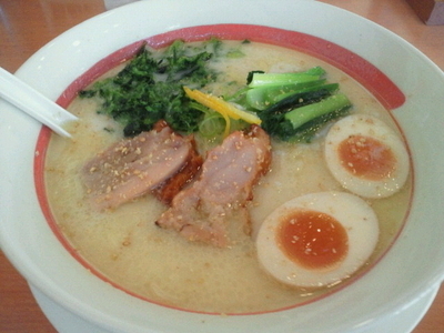 「鶏白湯ラーメン 637円」@幸楽苑 矢野目店の写真