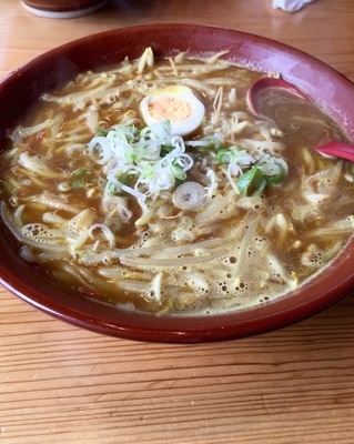 「カレーラーメン大盛＋ゆで卵＋餃子」@らーめん幸蔵の写真