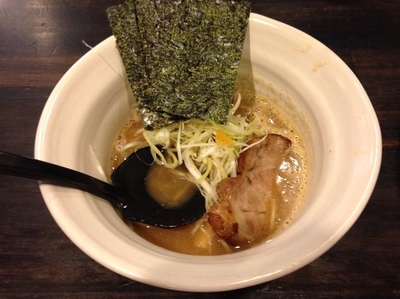 「細麺らーめん （780円）」@麺屋 奨 TASUKU 中央林間店の写真