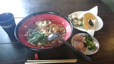 「きのこうどん」@手打ちそば 一ぷくの写真