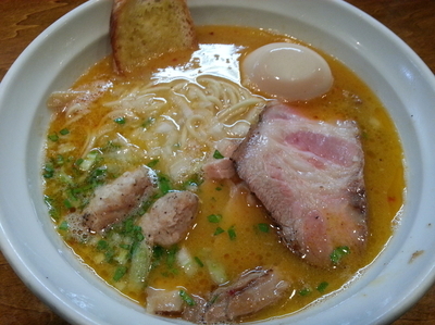 「鶏そば塩750円+特製250円」@はりけんラーメンの写真