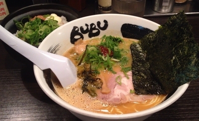 「赤BUBU＋そぼろ丼セット(690円＋290円)」@らーめんBUBUの写真