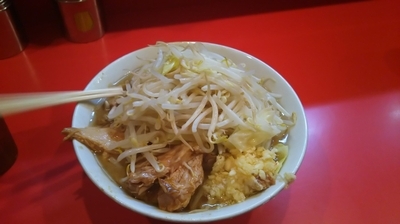 「ラーメン(中)ニンニク入れ、野菜ちょい増し」@ラーメン 池田屋 京都店の写真