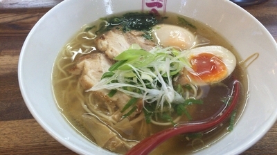 「燻しおらぁめん」@麺屋 一八の写真