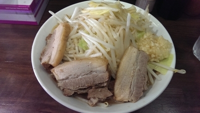 「大ラーメン、豚３枚」@無頼庵の写真