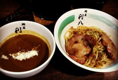 「土曜夜日曜限定 カレーつけめん」@自家製麺 麺屋 利八の写真