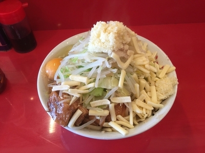 「汁なし（750円）＋豚増（100円）＋チーズ（100円）」@らーめん こじろう526 鶴見店の写真