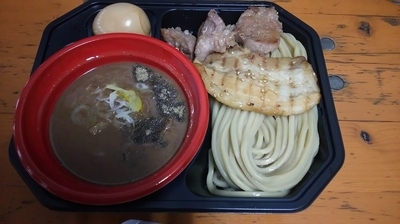 「【中華蕎麦 とみ田】王道の濃厚豚骨魚介+特製全部のせ」@大つけ麺博プレゼンツ つけ麺VSラーメンの写真