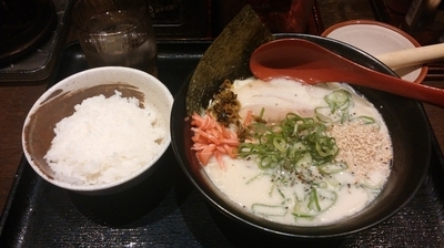 「平日限定　ラーメン　500円　無料ライス」@だるまのめ 御徒町駅前店の写真