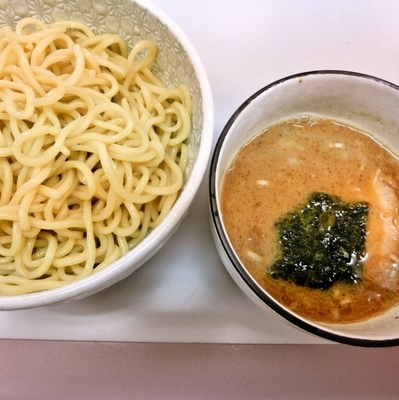 「つけ麺(中)830円」@麺や 金黒の写真